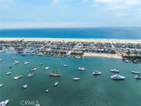 825 W Bay A Avenue, Newport Beach, CA