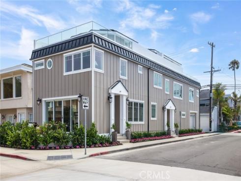 825 W Bay A Avenue, Newport Beach, CA