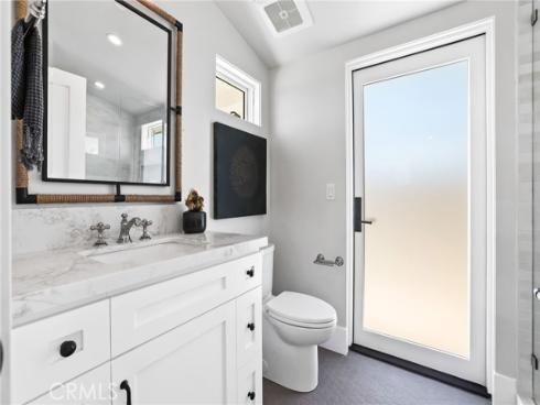 825 W Bay  B  Avenue, Newport Beach, CA