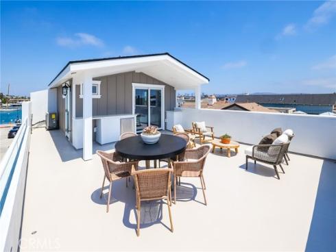 825 W Bay  B  Avenue, Newport Beach, CA