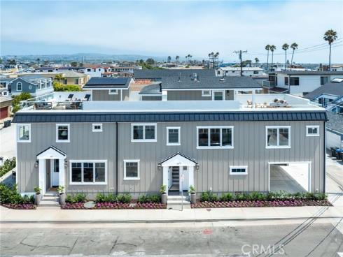 825 W Bay  B  Avenue, Newport Beach, CA