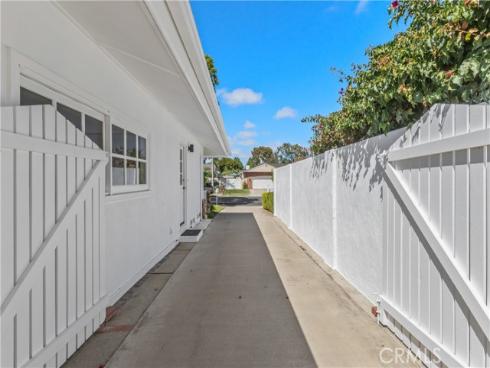 2045 Commodore Road, Newport Beach, CA