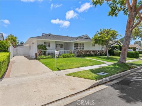 2045 Commodore Road, Newport Beach, CA
