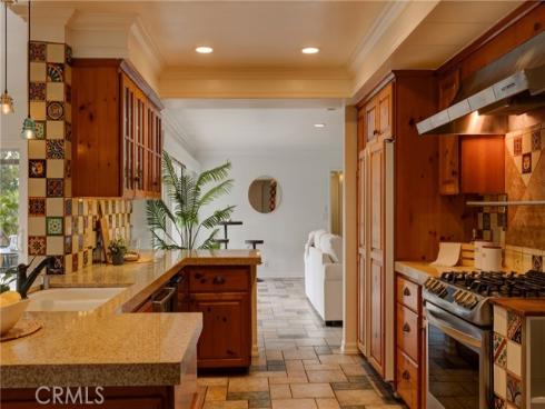 2233 Heather Lane, Newport Beach, CA