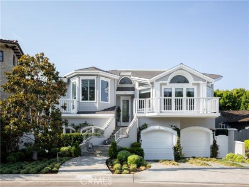 212  Kings Place  , Newport Beach, CA