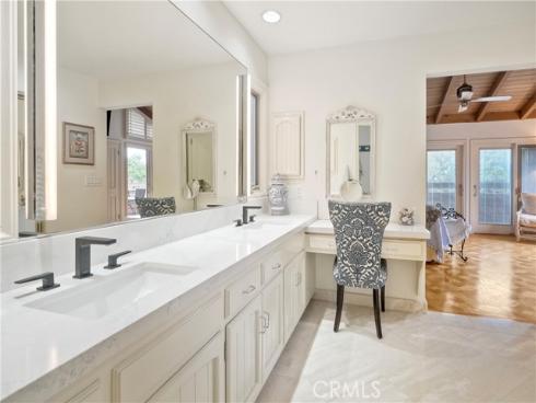 1730  Plaza Del Norte  , Newport Beach, CA