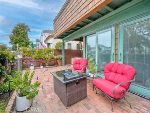 1730  Plaza Del Norte  , Newport Beach, CA