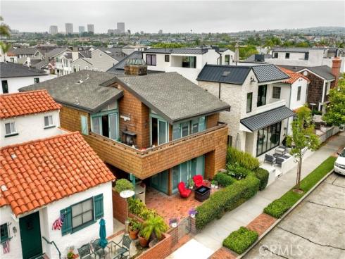 1730  Plaza Del Norte  , Newport Beach, CA