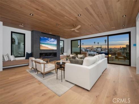 20  Balboa Coves  , Newport Beach, CA