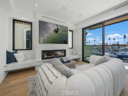 20  Balboa Coves  , Newport Beach, CA