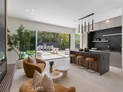 4  Narbonne  , Newport Beach, CA