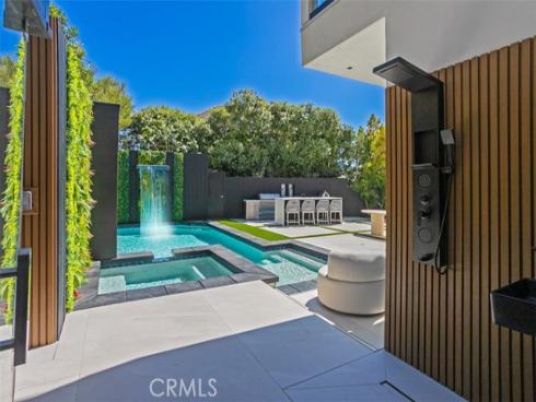 4  Narbonne  , Newport Beach, CA