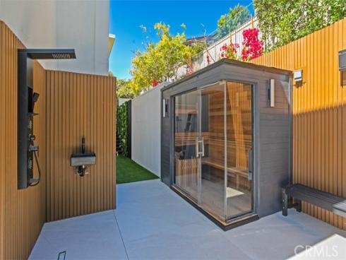 4  Narbonne  , Newport Beach, CA