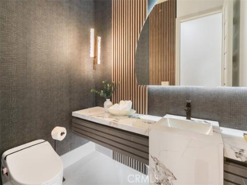 4  Narbonne  , Newport Beach, CA