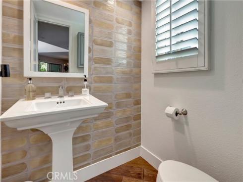 515  Bay Hill   Drive, Newport Beach, CA