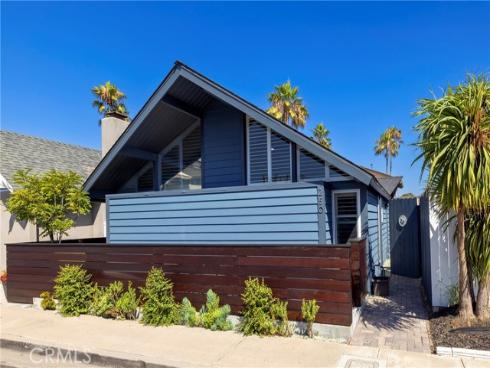 250  62nd Street  , Newport Beach, CA