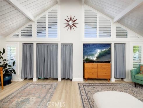 250  62nd Street  , Newport Beach, CA