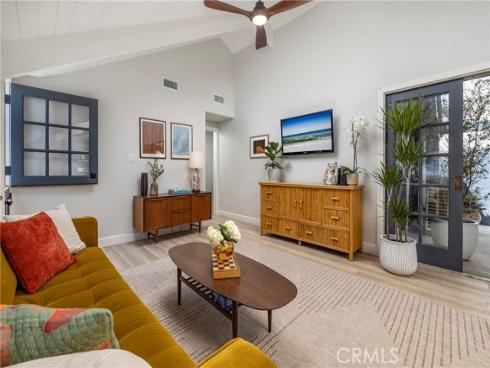 250  62nd Street  , Newport Beach, CA