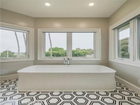 106  Ocean Vista  , Newport Beach, CA