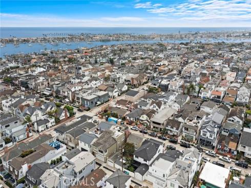 308 Coral Avenue, Newport Beach, CA