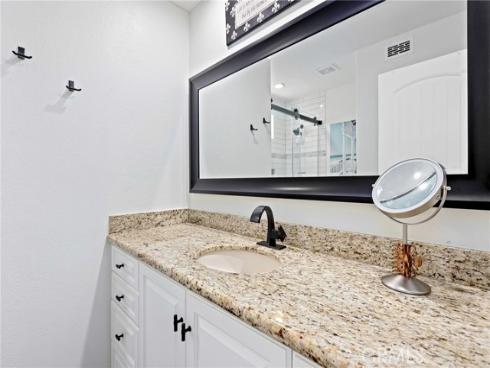 916 E Oceanfront  , Newport Beach, CA