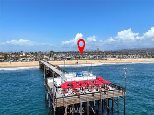 916 E Oceanfront  , Newport Beach, CA