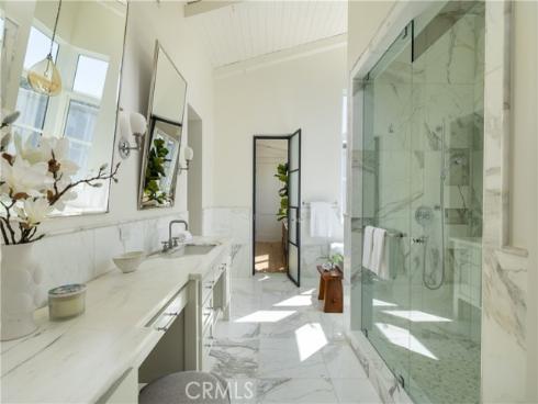 2217  Laurel   Place, Newport Beach, CA