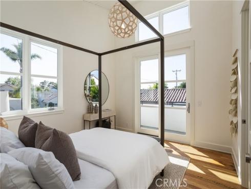 2217  Laurel   Place, Newport Beach, CA