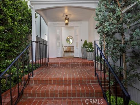 1516 E Oceanfront  , Newport Beach, CA