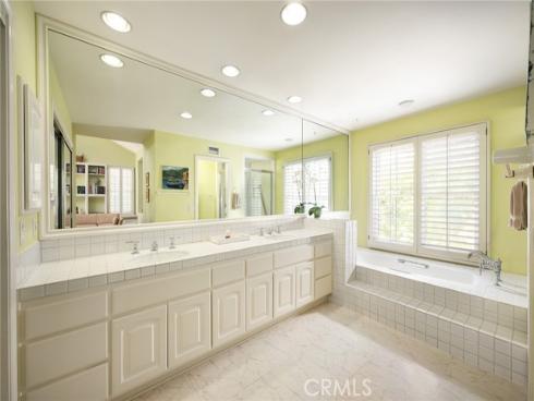 81 Hillsdale Drive, Newport Beach, CA