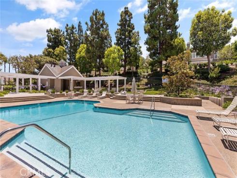 81 Hillsdale Drive, Newport Beach, CA