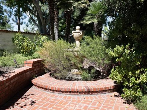 81 Hillsdale Drive, Newport Beach, CA