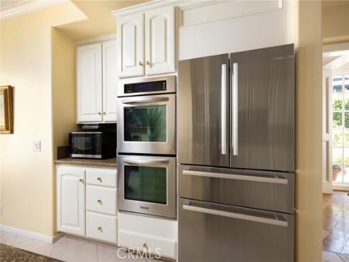 81 Hillsdale Drive, Newport Beach, CA