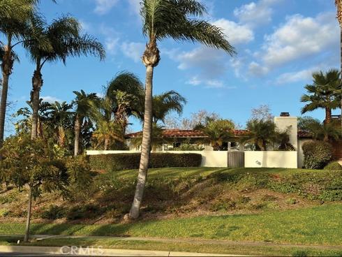 2000  Vista Cajon  , Newport Beach, CA