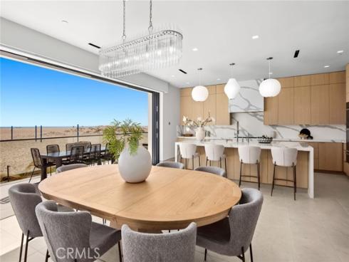 706 W Oceanfront  , Newport Beach, CA