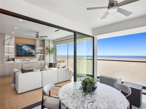 706 W Oceanfront  , Newport Beach, CA