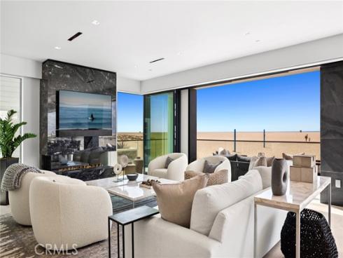 706 W Oceanfront  , Newport Beach, CA