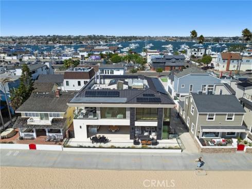 706 W Oceanfront  , Newport Beach, CA