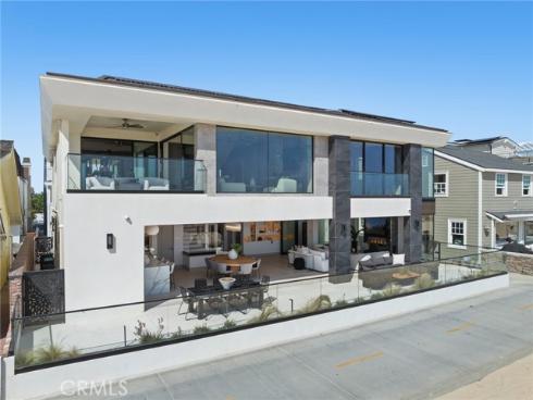 706 W Oceanfront  , Newport Beach, CA