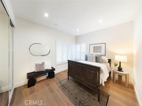 16  Lucerne  , Newport Beach, CA