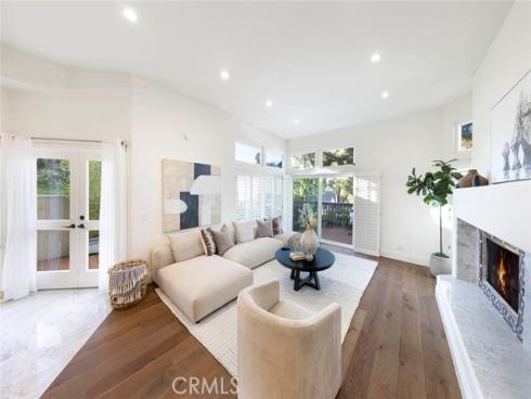 16  Lucerne  , Newport Beach, CA