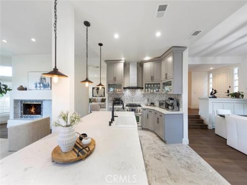 16  Lucerne  , Newport Beach, CA