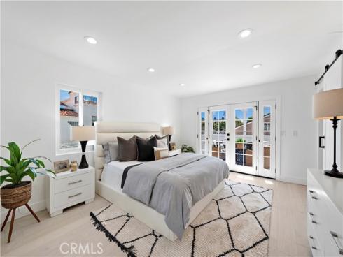 2137  Miramar  , Newport Beach, CA