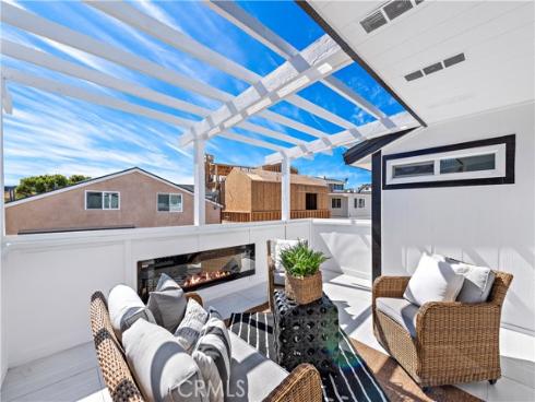 2137  Miramar  , Newport Beach, CA