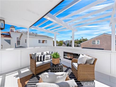 2137  Miramar  , Newport Beach, CA