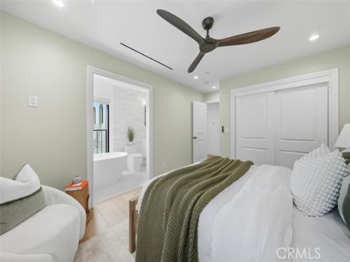 3  Linda Isle  , Newport Beach, CA