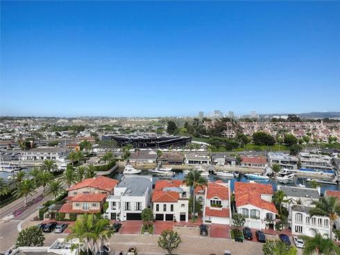 3  Linda Isle  , Newport Beach, CA