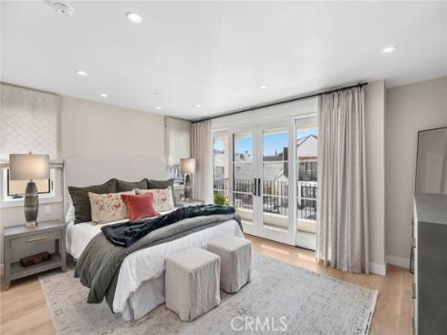 318  Coronado   Street, Newport Beach, CA