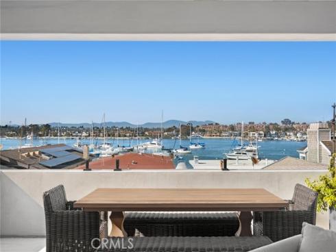 318  Coronado   Street, Newport Beach, CA