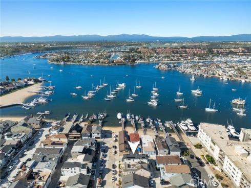 318  Coronado   Street, Newport Beach, CA